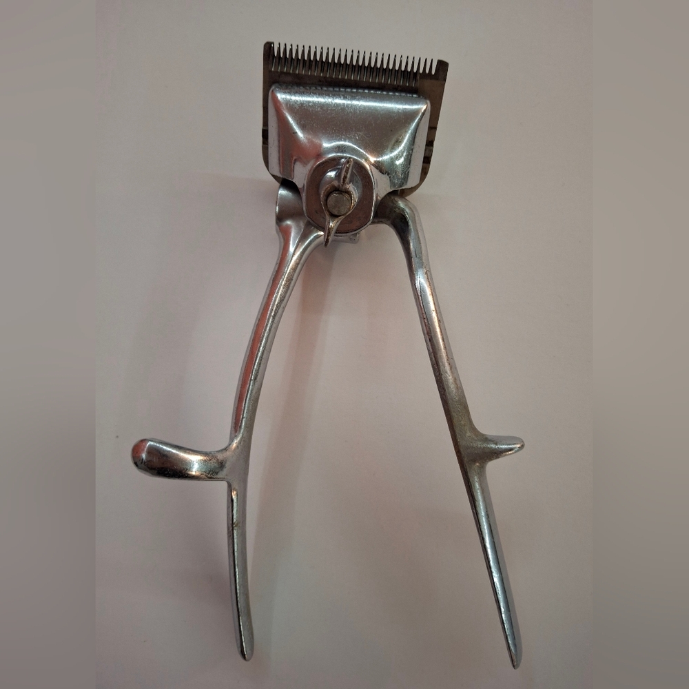 Antique/VNTG Manual Hair Clippers